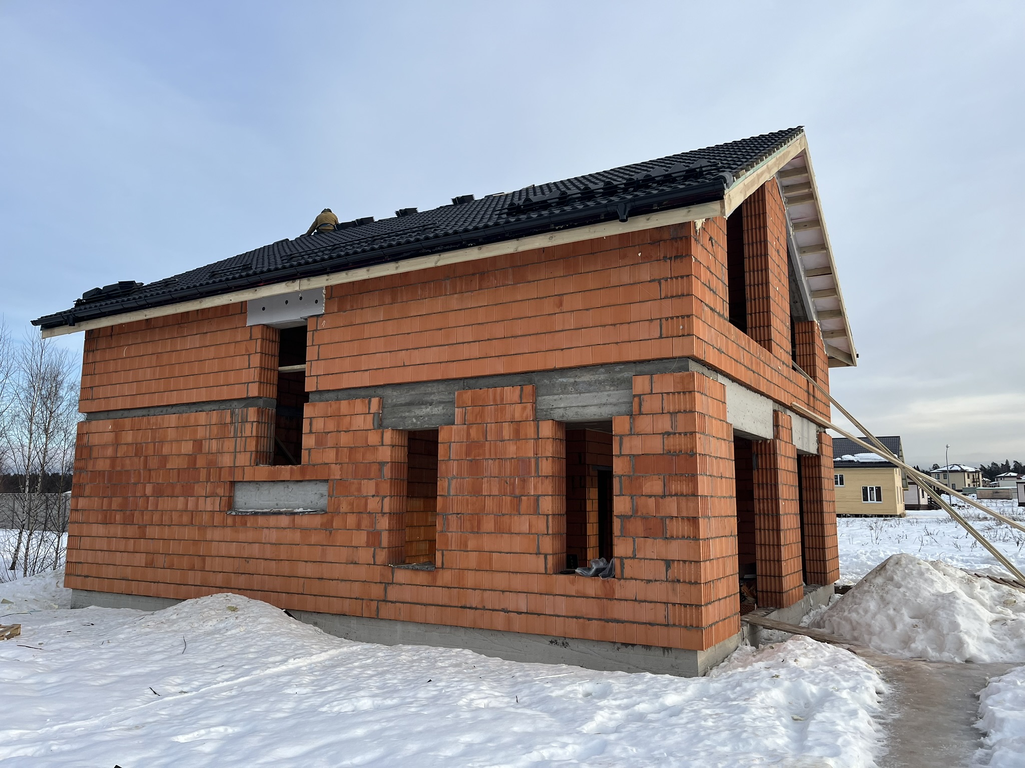 Дом с мансардой из теплой керамики